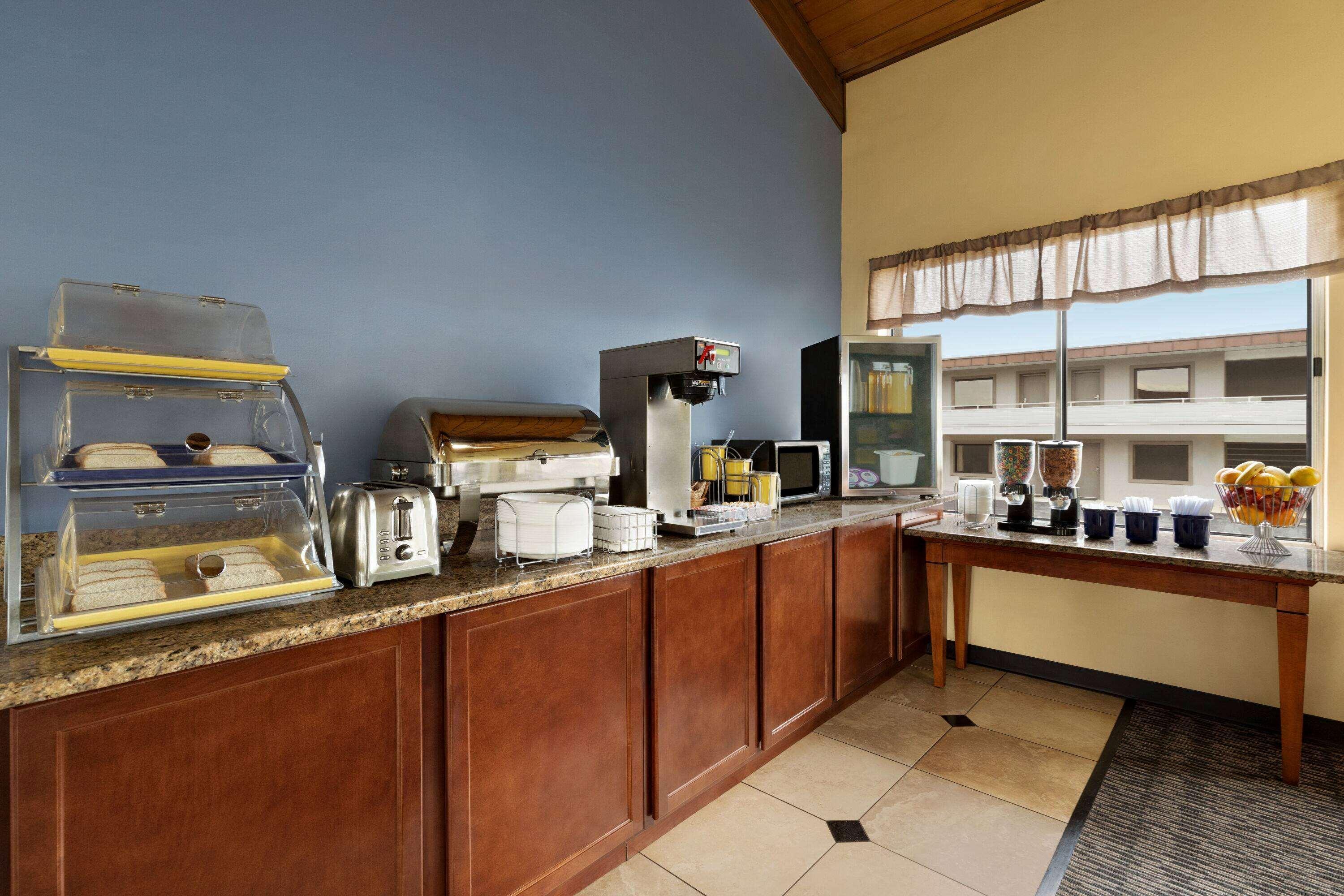 Days Inn By Wyndham Oak Ridge Knoxville Εξωτερικό φωτογραφία