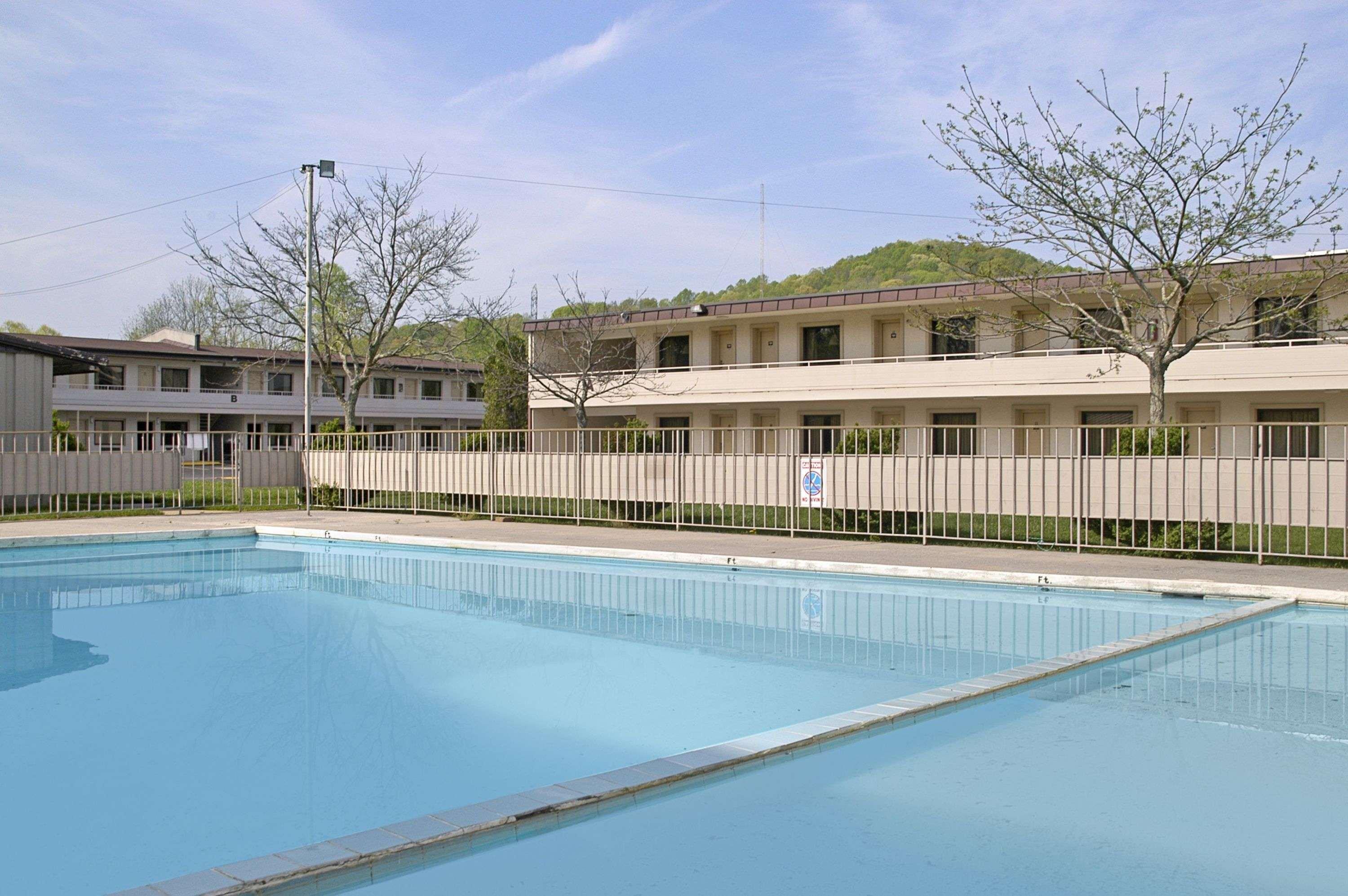 Days Inn By Wyndham Oak Ridge Knoxville Εξωτερικό φωτογραφία